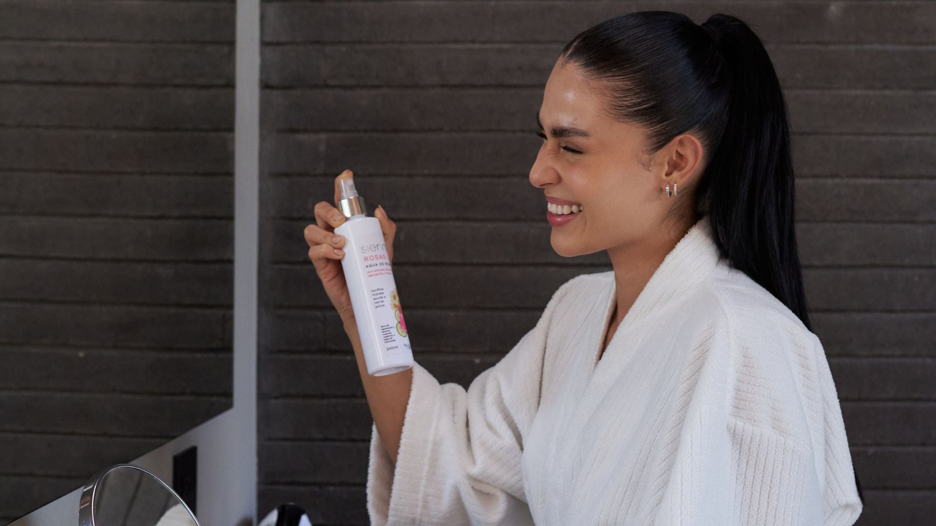 Rutina de limpieza facial: el secreto para una piel radiante con Sienna by Nihlo